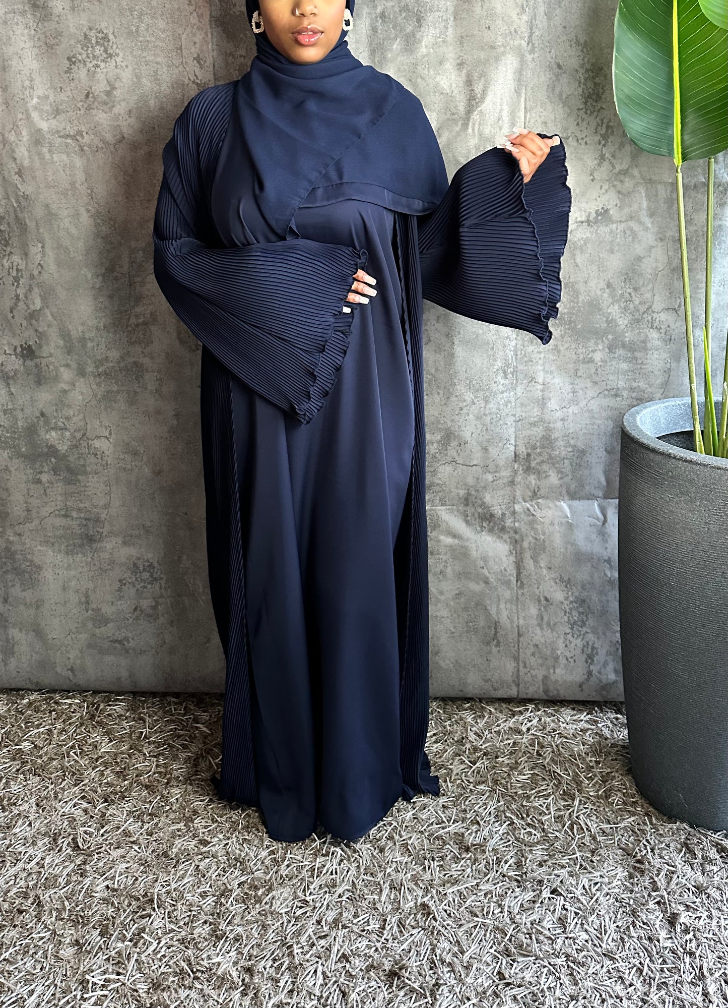 'DANA' PLEATED ABAYA NAVY