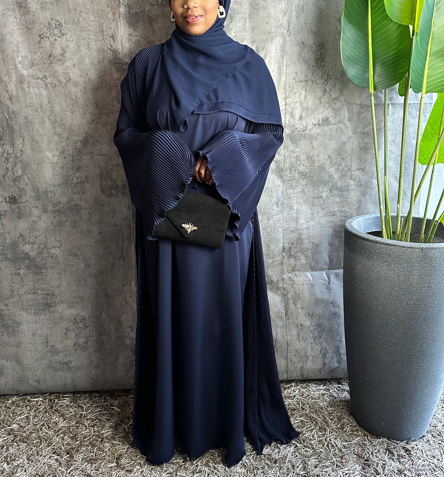 'DANA' PLEATED ABAYA NAVY